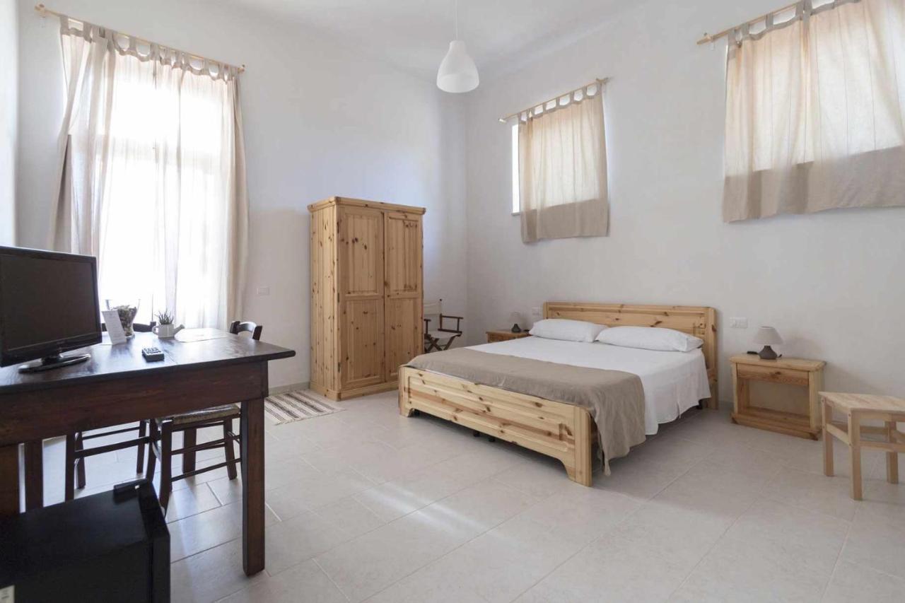 Masseria Fanizzi Конверсано Номер фото